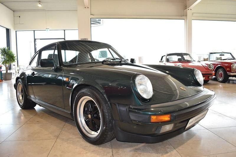 Grün Gebraucht 1986 Porsche 911 | 62.777 € - Bild 1/4