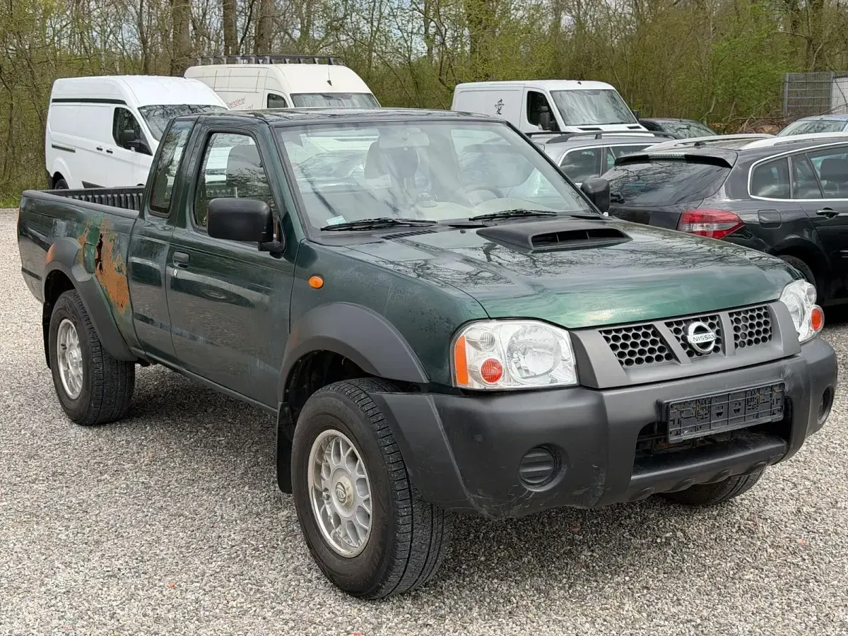Gebraucht Nissan Navara 133 PS (97 kW) 2008 Grün Pickup