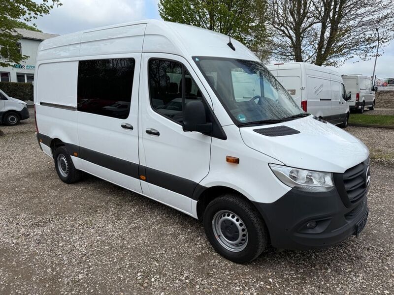 Gebraucht Mercedes Sprinter 170 PS (125 kW) 2023 Arktikweiss Van