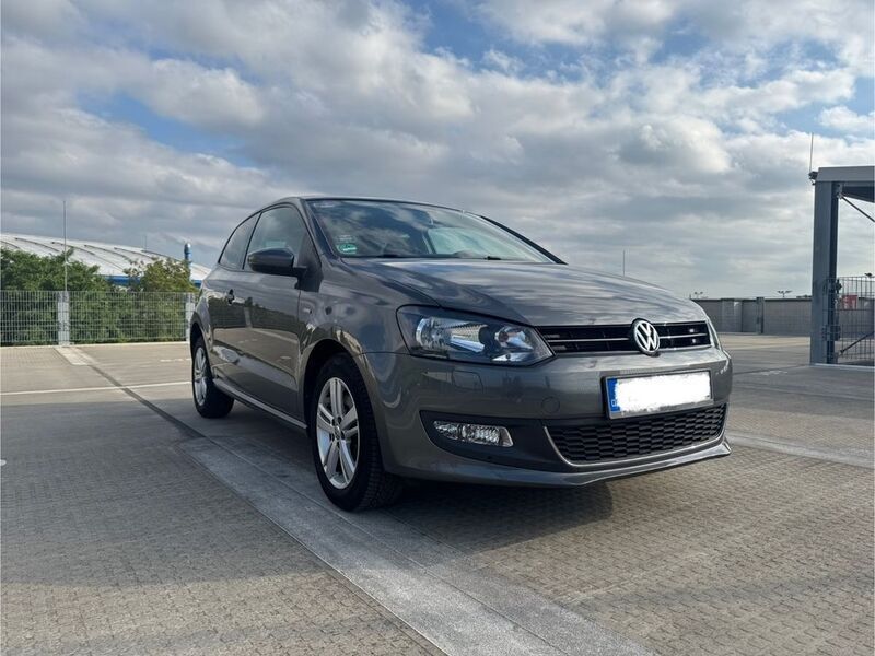 Grau Gebraucht 2014 VW Polo Life Kleinwagen | 7.200 € (Superpreis) - Bild 1/4