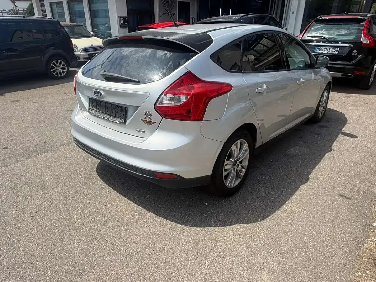 Gebraucht Ford Focus Titanium 101 PS (74 kW) 2012 Limousine