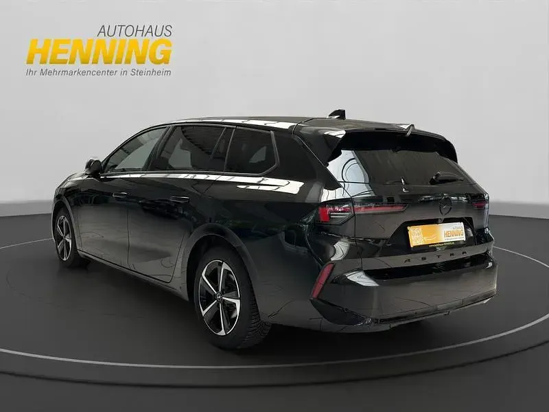 Gebraucht Opel Astra 131 PS (96 kW) 2024 Schwarz Kombi
