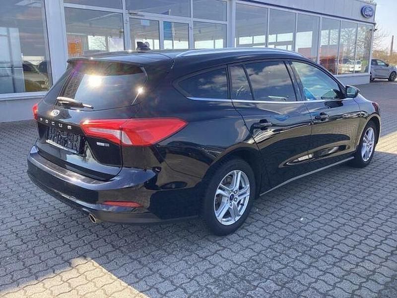 Gebraucht Ford Focus Cool & Connect 125 PS (91 kW) 2020 Schwarz Limousine