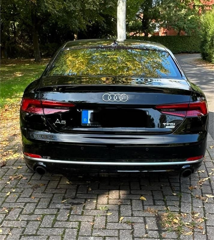 Second-hand Audi A5 Ambiente 190 CP (139 kW) 2017 Negru Coupe