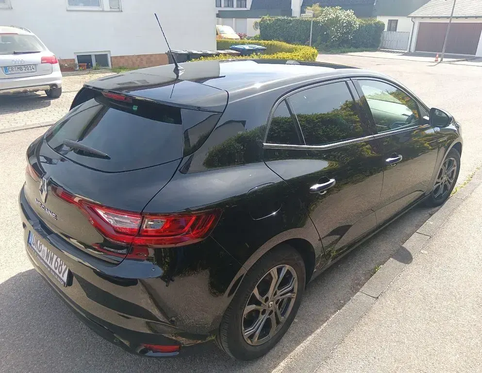Gebraucht Renault Mégane IV Bose Edition 132 PS (97 kW) 2018 Schwarz Limousine