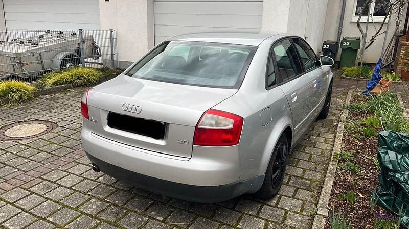 Gebraucht Audi A4 131 PS (96 kW) 2002 Silber Limousine
