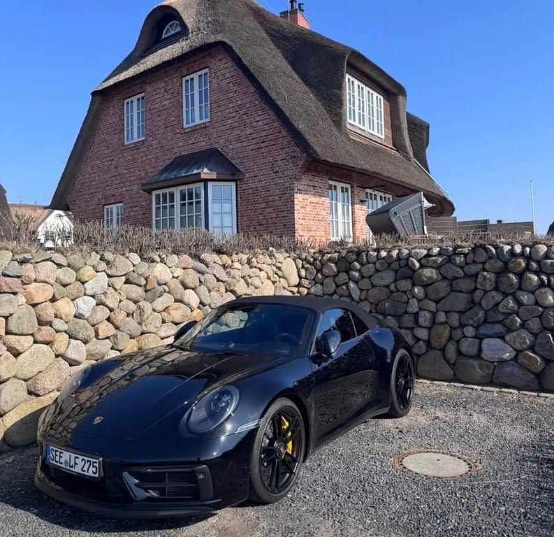 Schwarz Gebraucht 2022 Porsche 911 Carrera GTS Cabrio | 163.000 € (Etwas zu teuer) - Bild 1/4