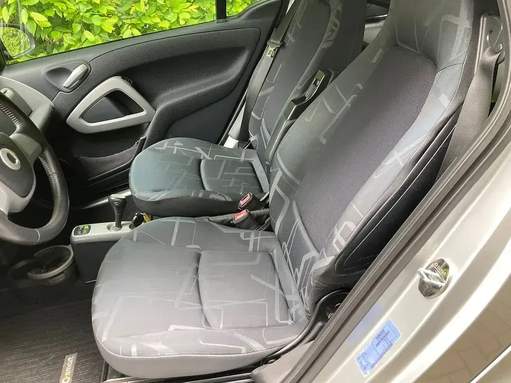 Gebraucht Smart ForTwo Cabrio Passion 71 PS (52 kW) 2010 Silber Cabrio