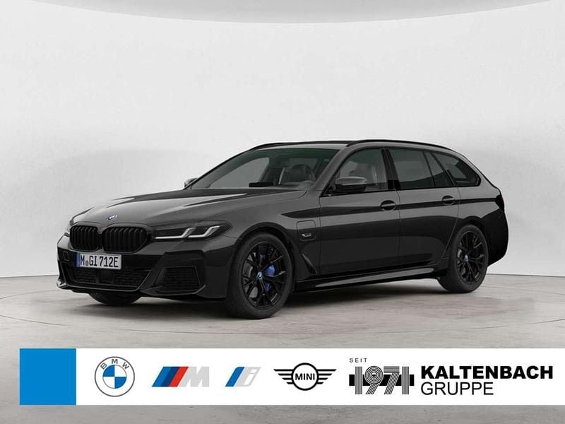 Saphirschwarz Gebraucht 2022 BMW 530e M Sport Kombi | 38.390 € (Fairer Preis) - Bild 1/3