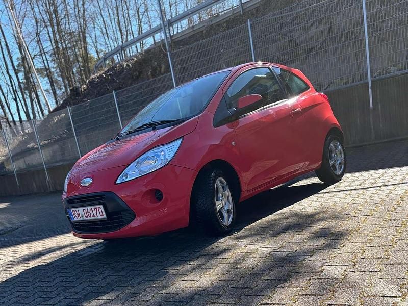 Gebraucht Ford Ka Ambiente 69 PS (50 kW) 2009 Rot Kleinwagen