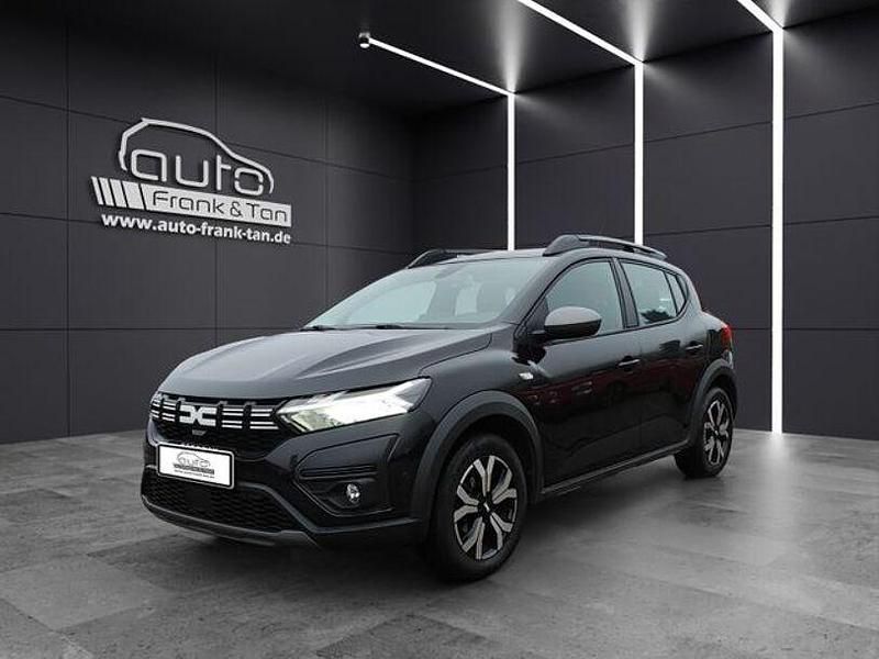 Gebraucht Dacia Sandero Stepway 110 PS (80 kW) 2023 Schwarz Limousine