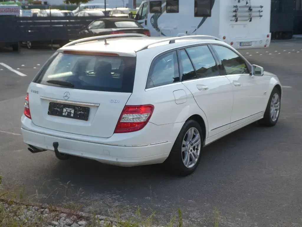 Second-hand Mercedes C220 170 CP (125 kW) 2010 Alb Break