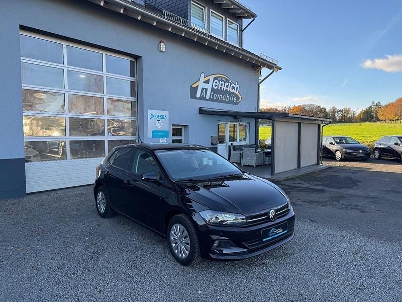 Schwarz Gebraucht 2021 VW Polo Comfortline Kleinwagen | 15.999 € (Guter Preis) - Bild 1/4