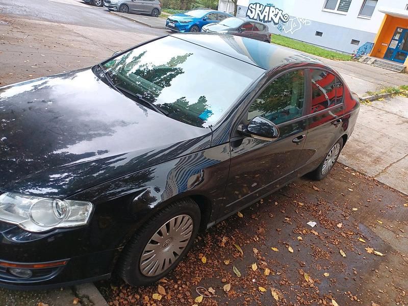 Schwarz Gebraucht 2007 VW Passat Limousine | 2.500 € (Guter Preis) - Bild 1/4