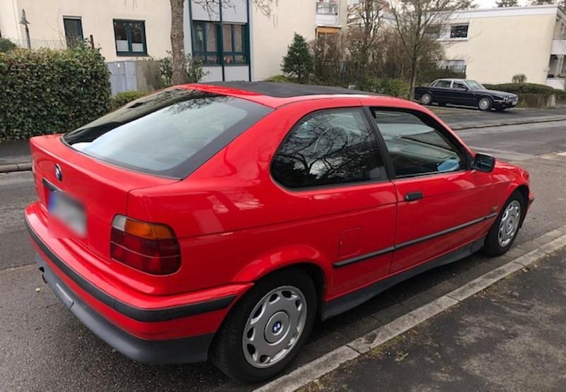 Gebraucht BMW 318 144 PS (105 kW) 1995 Rot Coupé