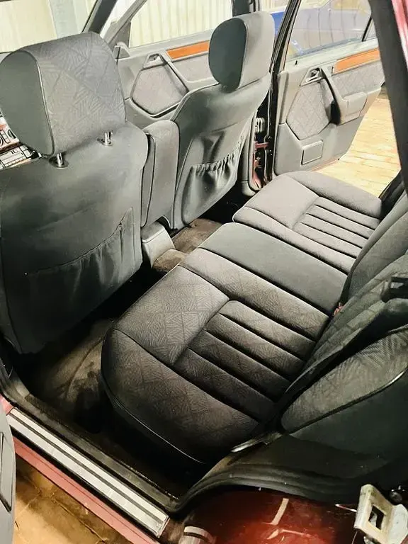 Brugt Mercedes E220 150 HK (110 kW) 1995 Rød Stationcar