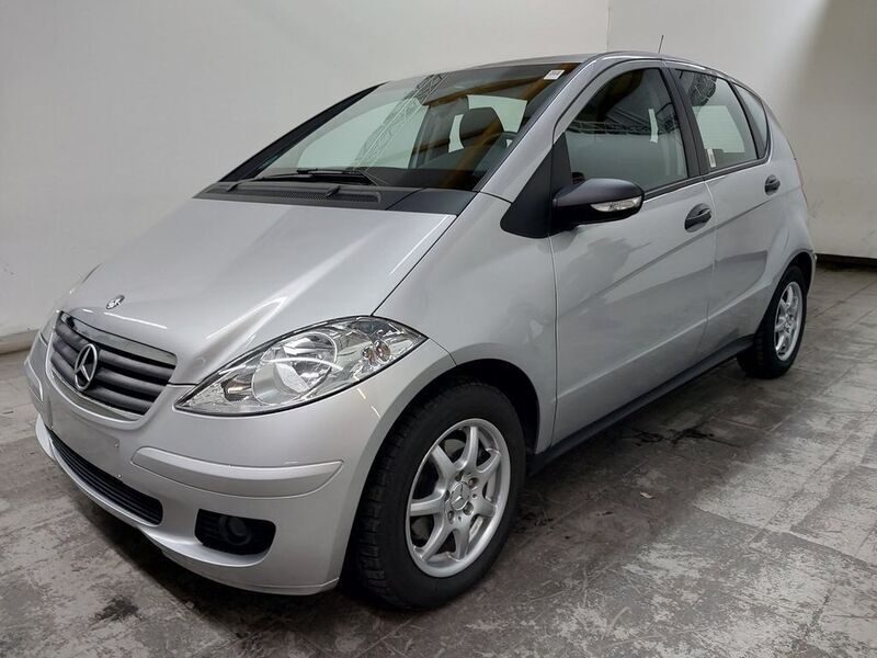 Silber Gebraucht 2007 Mercedes A180 Van / Kleinbus | 2.890 € (Fairer Preis) - Bild 1/4