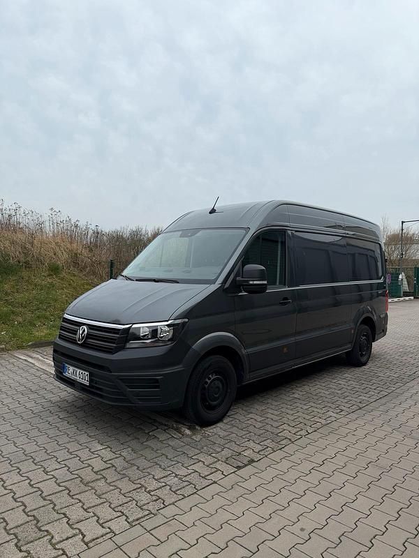 Gebraucht VW Crafter 146 PS (107 kW) 2021 Grau Van