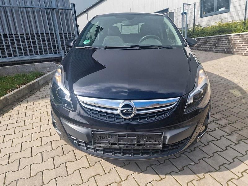 Gebraucht Opel Corsa Selection 69 PS (50 kW) 2011 Schwarz Kleinwagen