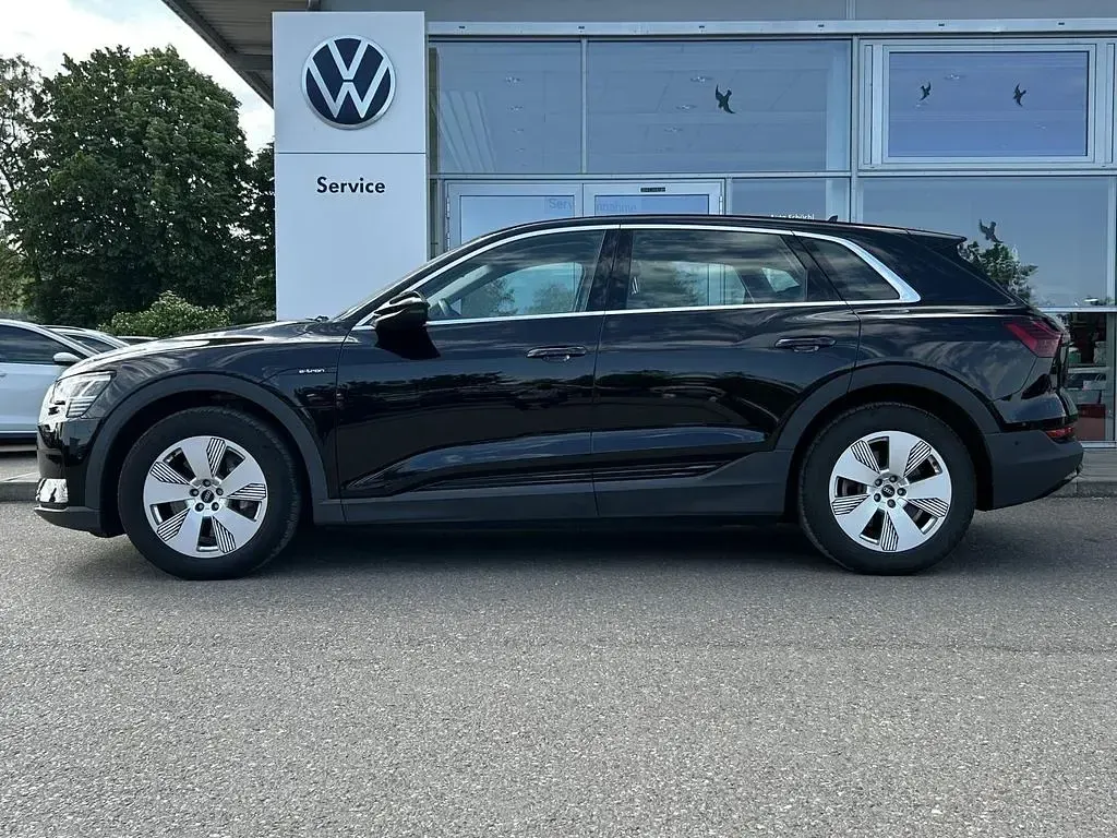 Gebraucht Audi e-tron 230 kW (313 PS) 2022 Schwarz SUV