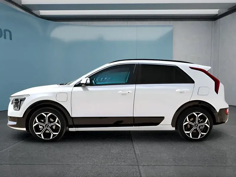 Gebraucht Kia Niro 182 PS (133 kW) 2025 Weiß SUV