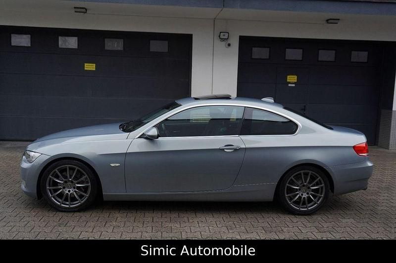 Gebraucht BMW 330 Sport Line 272 PS (200 kW) 2007 Grau Coupé