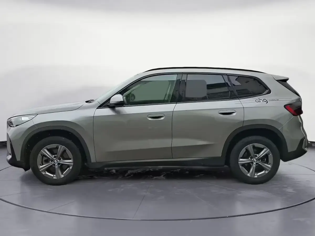 Second-hand BMW X1 156 CP (114 kW) 2024 Argintiu SUV