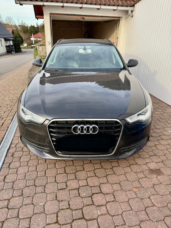 Grau Gebraucht 2013 Audi A6 Comfort Kombi | 9.000 € (Superpreis) - Bild 1/4