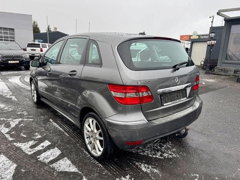 Brugt Mercedes B200 140 HK (102 kW) 2011 Grå MPV