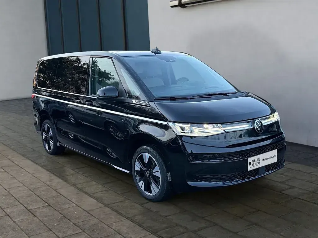 Gebraucht VW Multivan Style 150 PS (110 kW) 2024 Deep black perleffekt Van / Kleinbus