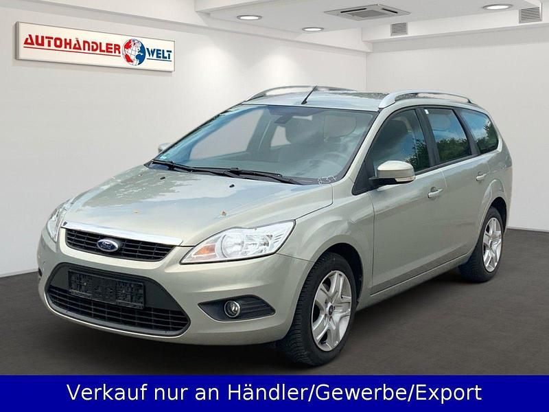 Silber Gebraucht 2010 Ford Focus Style Kombi | 2.299 € (Superpreis) - Bild 1/3