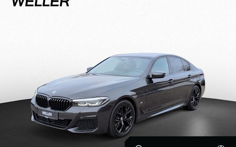 Sophistograu (grau) Gebraucht 2023 BMW 520 Performance Limousine | 38.950 € (Guter Preis) - Bild 1/4