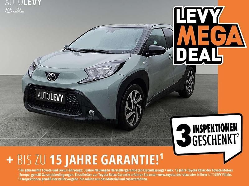 Gebraucht Toyota Aygo X Basis 72 PS (52 kW) 2025 Urban khaki SUV
