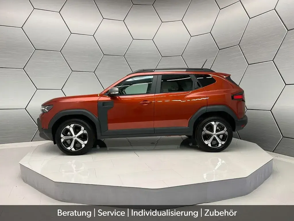 Neu Dacia Duster Journey 158 PS (116 kW) 2025 Terracottabraun SUV