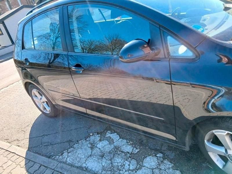 Gebraucht VW Golf Plus Cross 115 PS (84 kW) 2009 Schwarz Van / Kleinbus