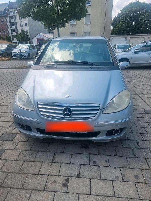 Second-hand Mercedes A150 2008 Argintiu Hatchback