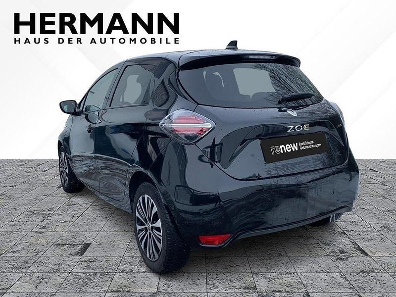 Gebraucht Renault Zoe Life 42 kW (58 PS) 2022 Blackpearlschwarz (schwarz) Kleinwagen
