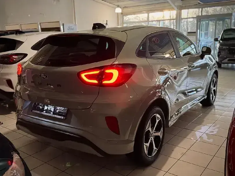 Second-hand Ford Puma ST-Line 125 CP (91 kW) 2024 Gri SUV