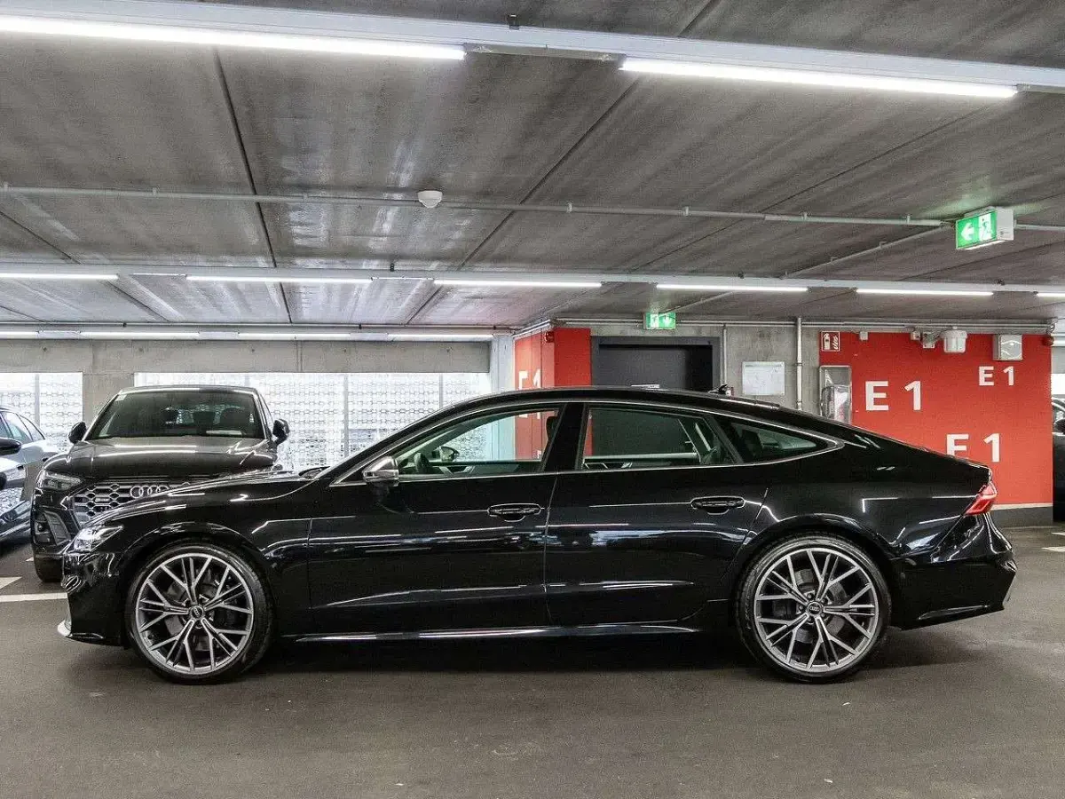 Gebraucht Audi S7 344 PS (253 kW) 2024 Mythosschwarz metallic Kleinwagen