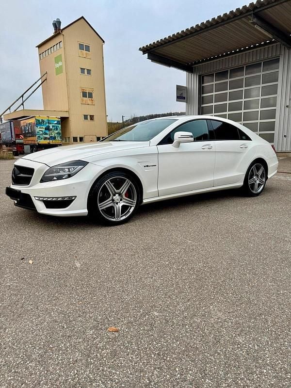 Gebraucht Mercedes CLS63 AMG AMG 525 PS (386 kW) 2011 Weiß Limousine