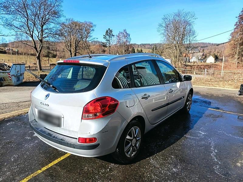 Gebraucht Renault Clio GrandTour 86 PS (63 kW) 2008 Silber Kombi