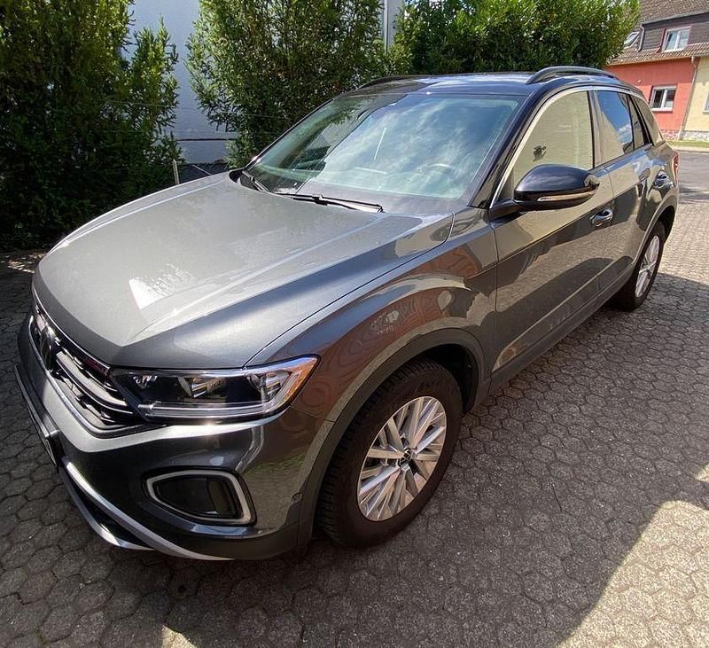 Grau Gebraucht 2022 VW T-Roc Style SUV | 22.000 € (Guter Preis) - Bild 1/4
