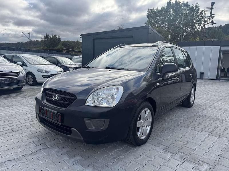 Urbangrau met. Gebraucht 2007 Kia Carens LX Van / Kleinbus | 2.200 € (Etwas zu teuer) - Bild 1/4