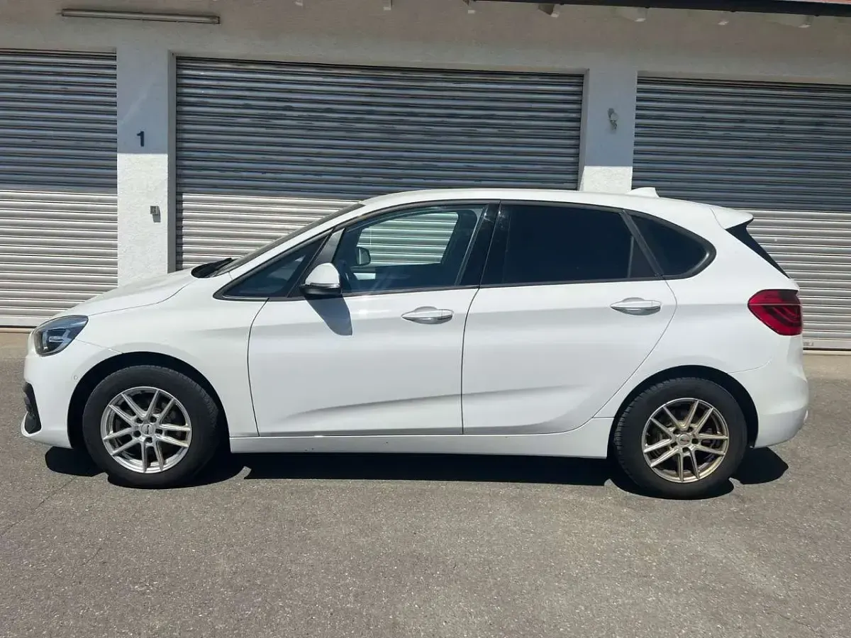 Second-hand BMW 218 140 CP (102 kW) 2018 Alb Monovolum