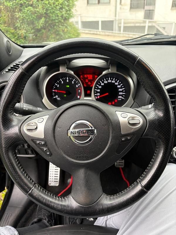 Second-hand Nissan Juke 190 CP (139 kW) 2012 Negru SUV