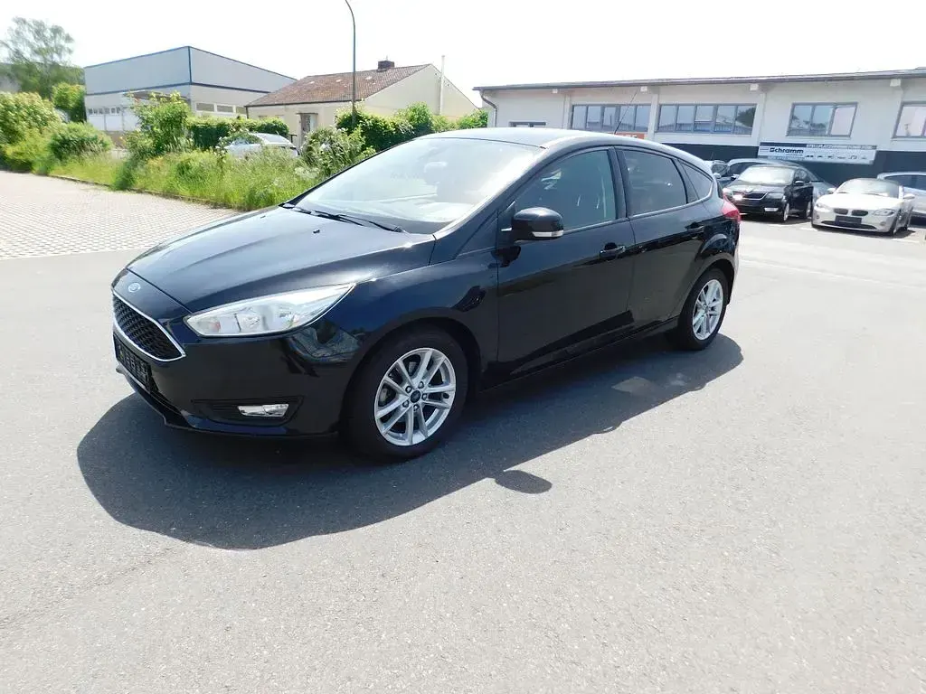 Usado Ford Focus Business Edition 125 CV (91 kW) 2015 Negro Berlina