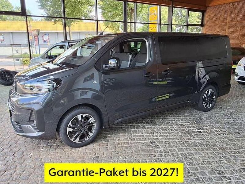 Grau Gebraucht 2024 Opel Zafira Life Van | 35.720 € (Superpreis) - Bild 1/4