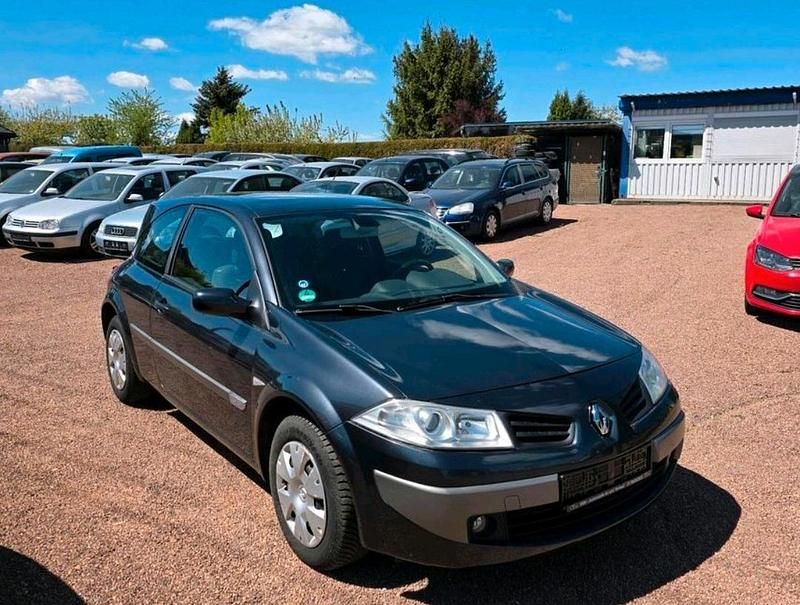 Gebraucht Renault Mégane II Avantage 110 PS (80 kW) 2008 Grau Limousine