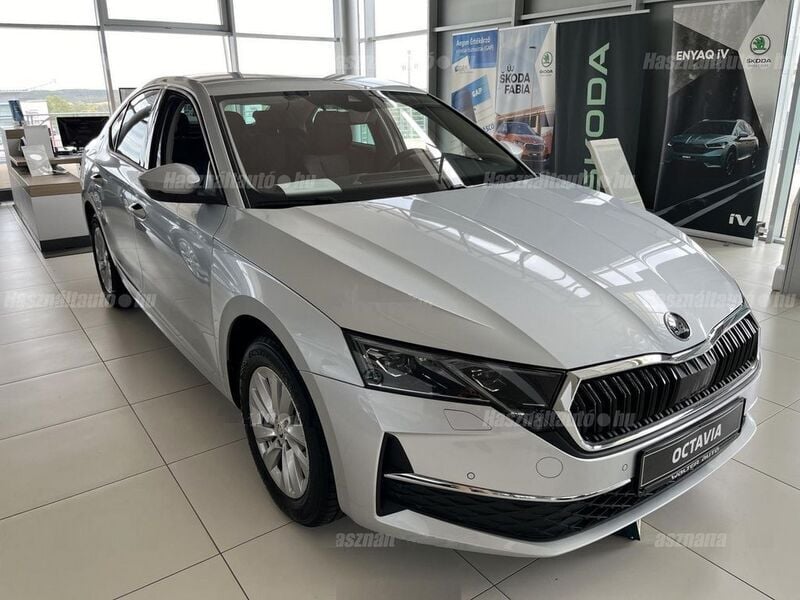 Brillantsilber Neu 2025 Skoda Octavia Selection Limousine | 28.560 € (Guter Preis) - Bild 1/4