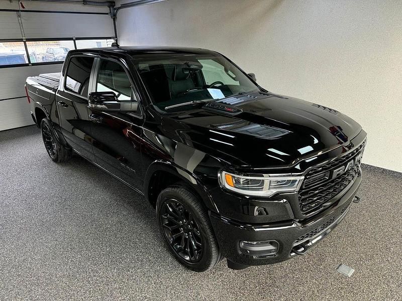 Neu Dodge Ram Limited 540 PS (397 kW) 2025 Schwarz Pickup